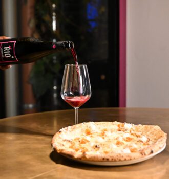 Lambrusco Doc a spicchi. Dry Milano © Francesco_Vignali_Photography